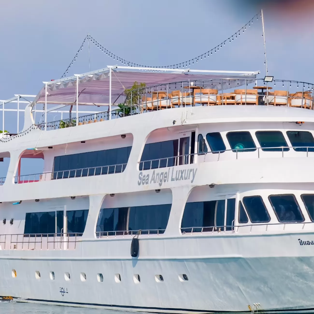Phi Phi island big boat