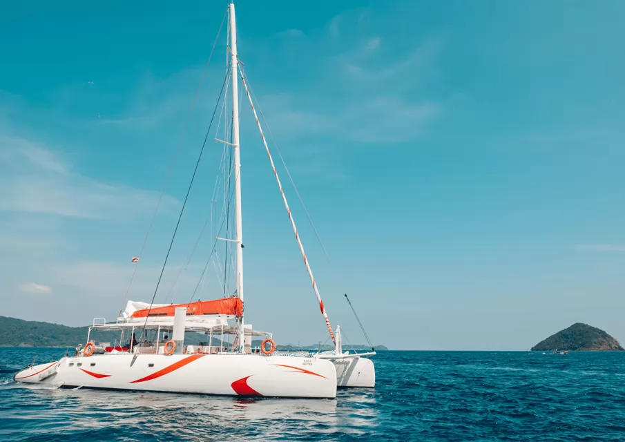 coral sunset catamaran