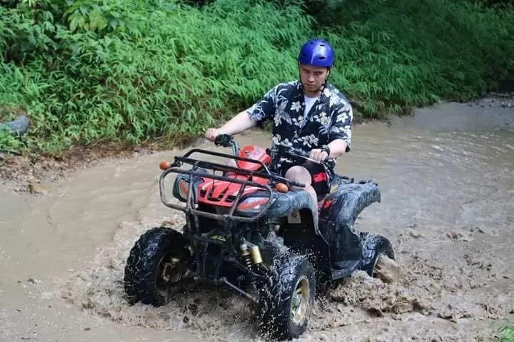 Rafting safari