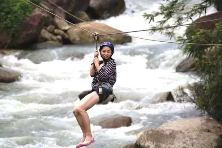 Rafting safari