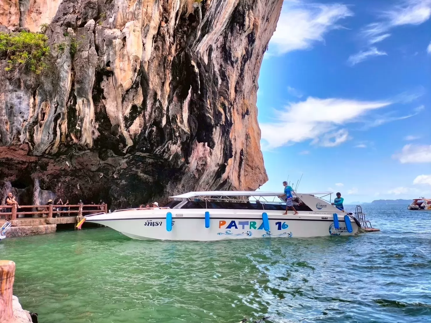 Jamesbond speedboat