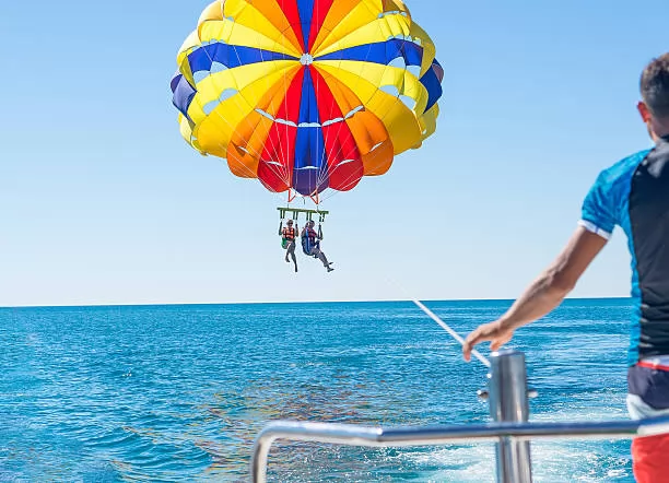 Parasailing 